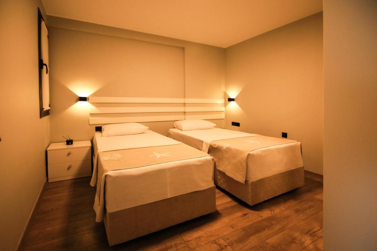 Krem Marin Otel Cesme Exterior foto