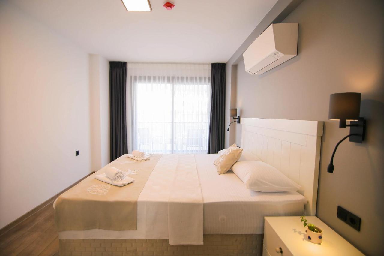 Krem Marin Otel Cesme Exterior foto